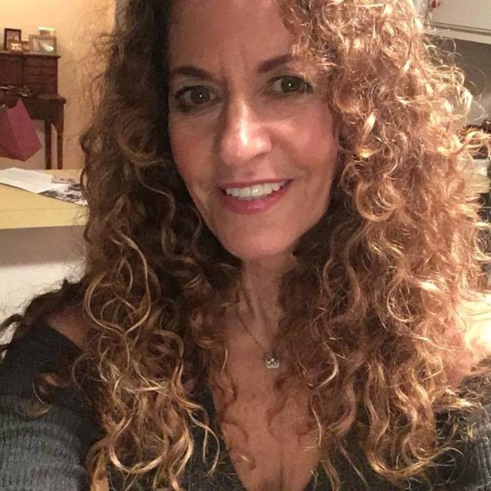Meet your Posher, Andrea